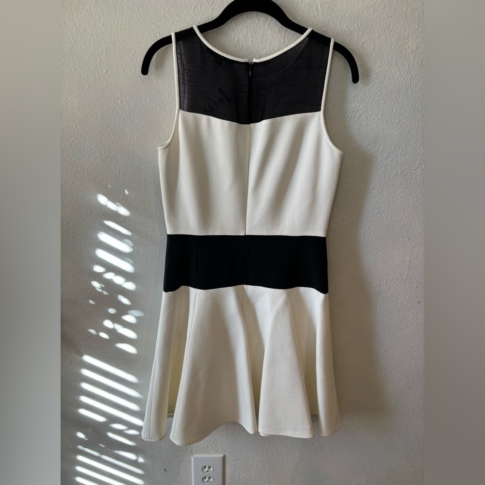 Tibi Black and‎ White Mini - Picture 4 of 4